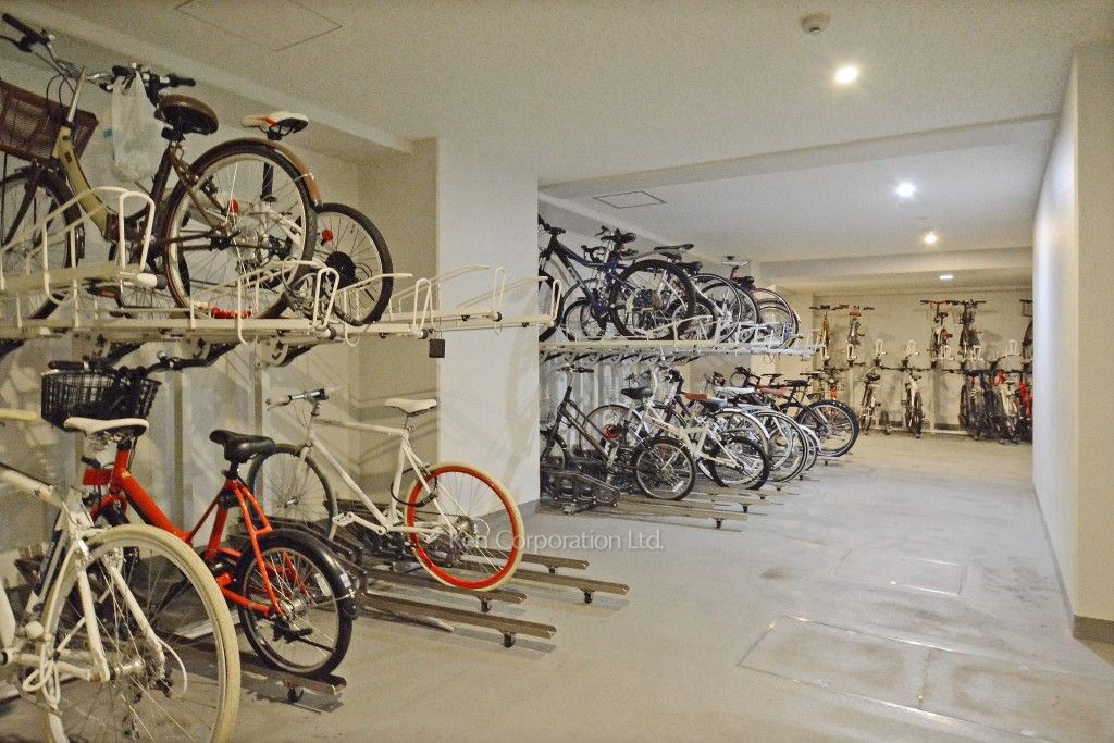 駐輪場