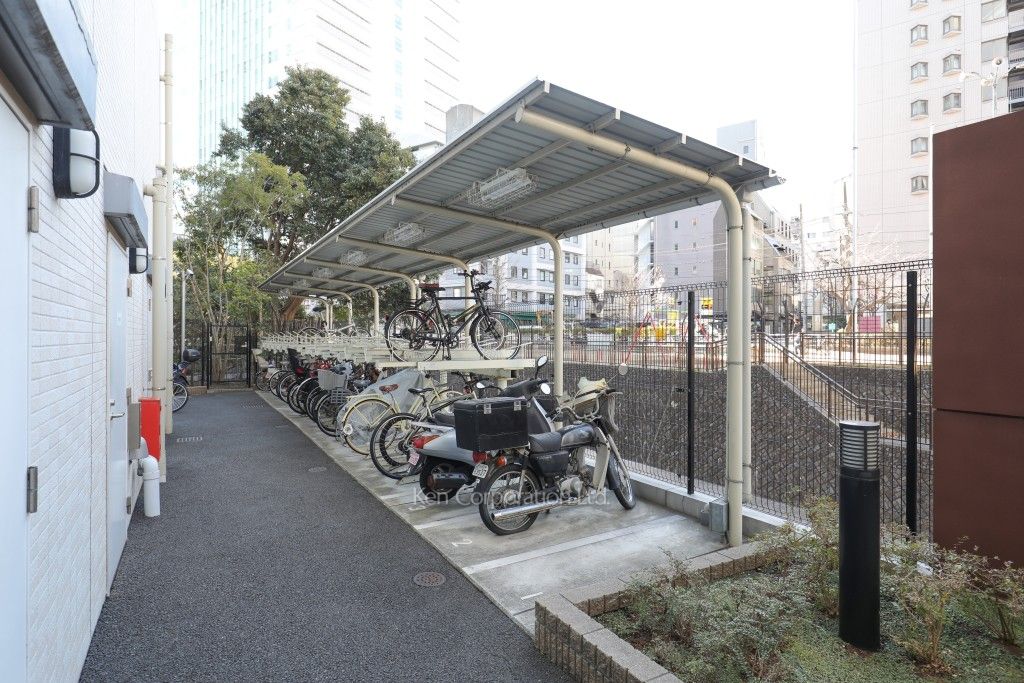  駐輪場