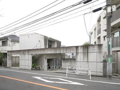 エスコートノヴェル広尾の写真 外観ひき