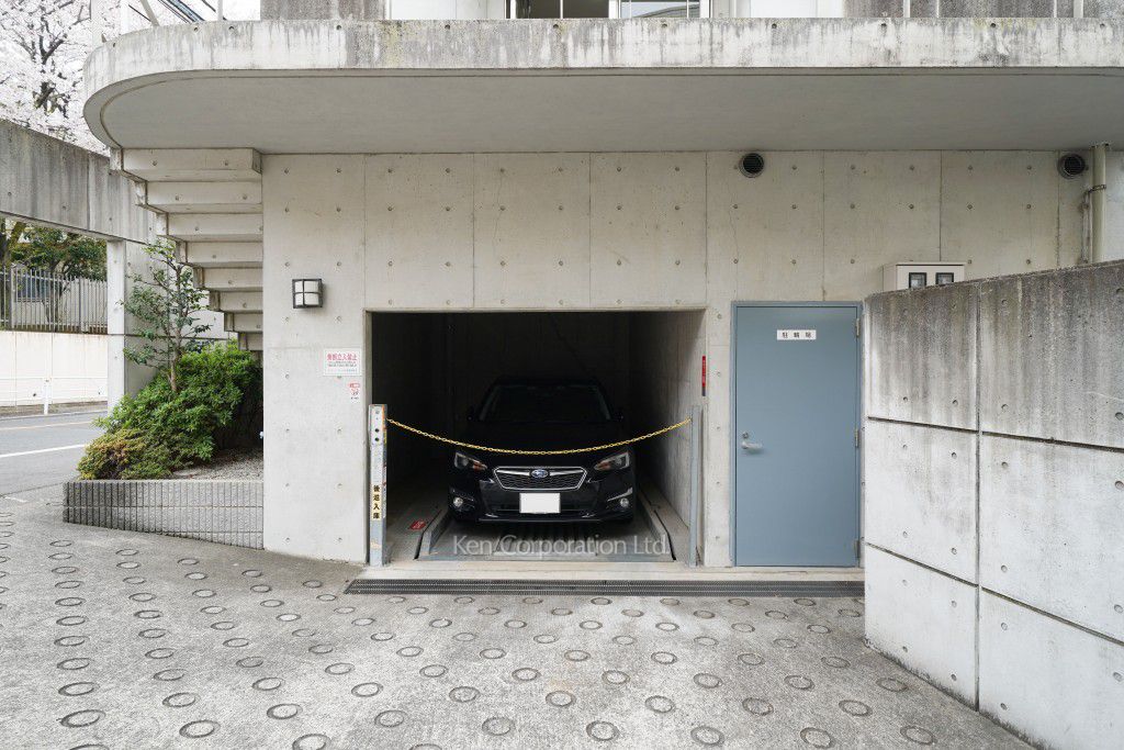 エスコートノヴェル広尾の写真 駐車場
