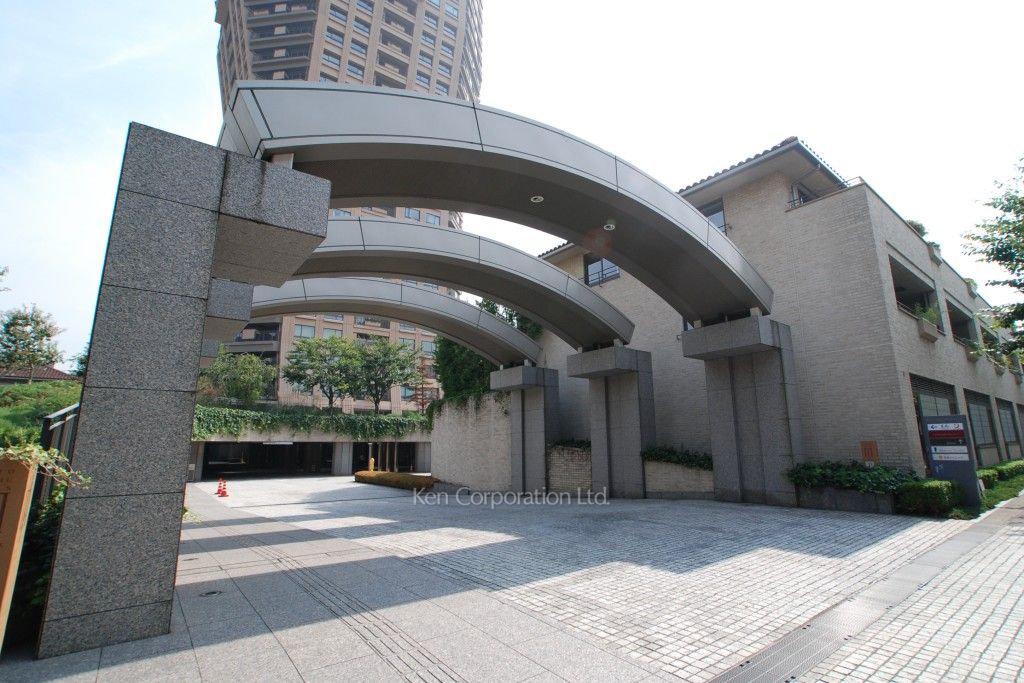 元麻布ヒルズ フォレストタワーの写真  外観より