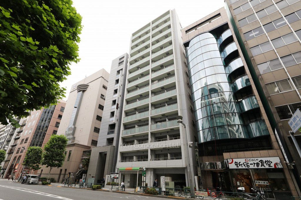 コンフォリア新宿御苑Iの写真 外観ひき