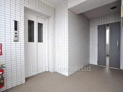 ダイナシティ三田の写真 共用廊下