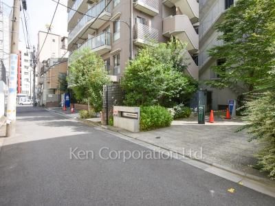 レジデンス白金パークフロントの写真 前面道路