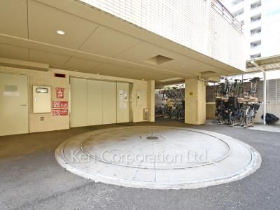 白金台レジデンスの写真 駐車場