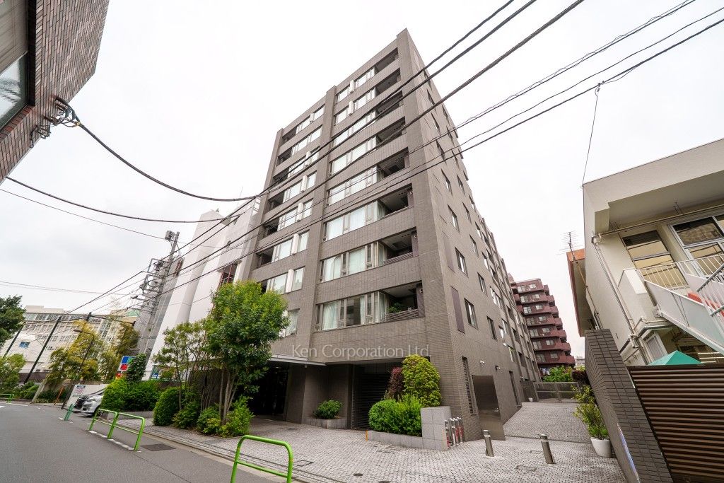 グランスイート六番町の写真 外観ひき