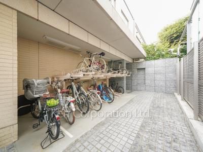プラウド神山町の写真 駐輪場