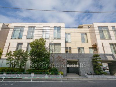 プラウド神山町の写真 外観ひき