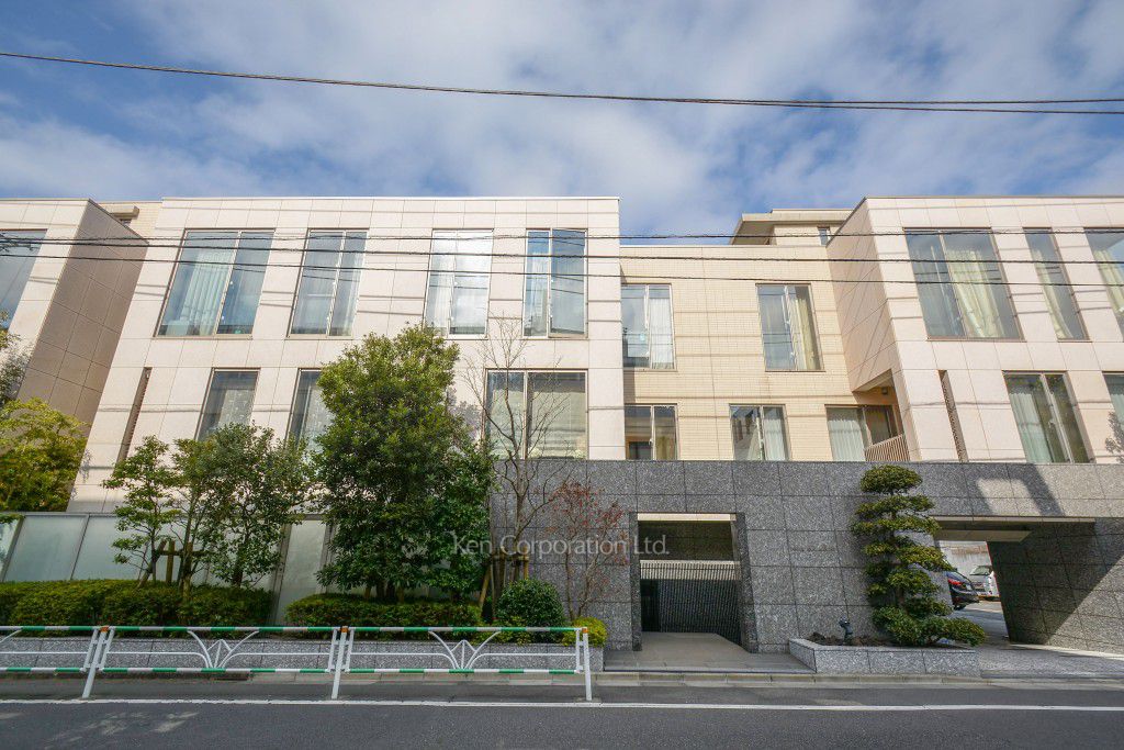 プラウド神山町の写真 外観ひき