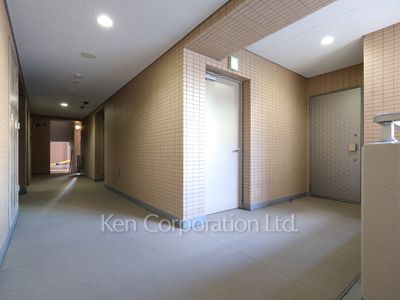 ピアース東京インプレイスの写真 共用廊下