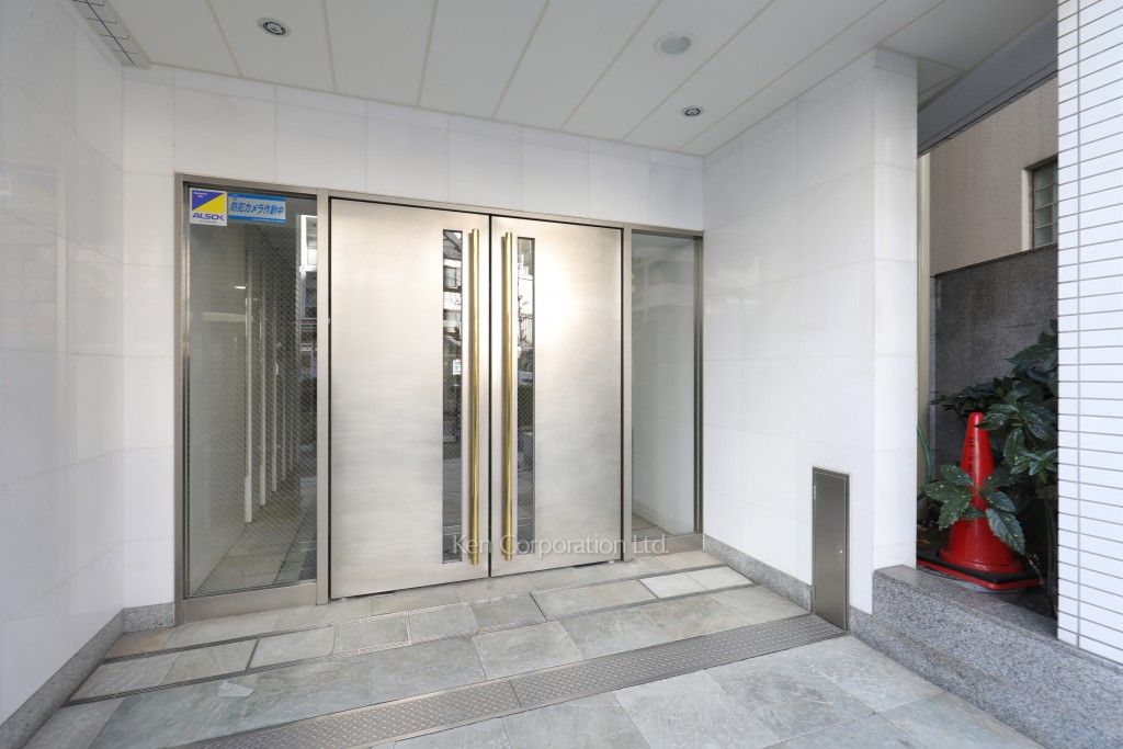 ピアース東京インプレイスの写真 外観より