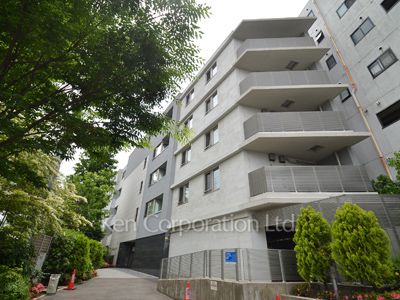 アーバス新宿余丁町の写真 外観ひき