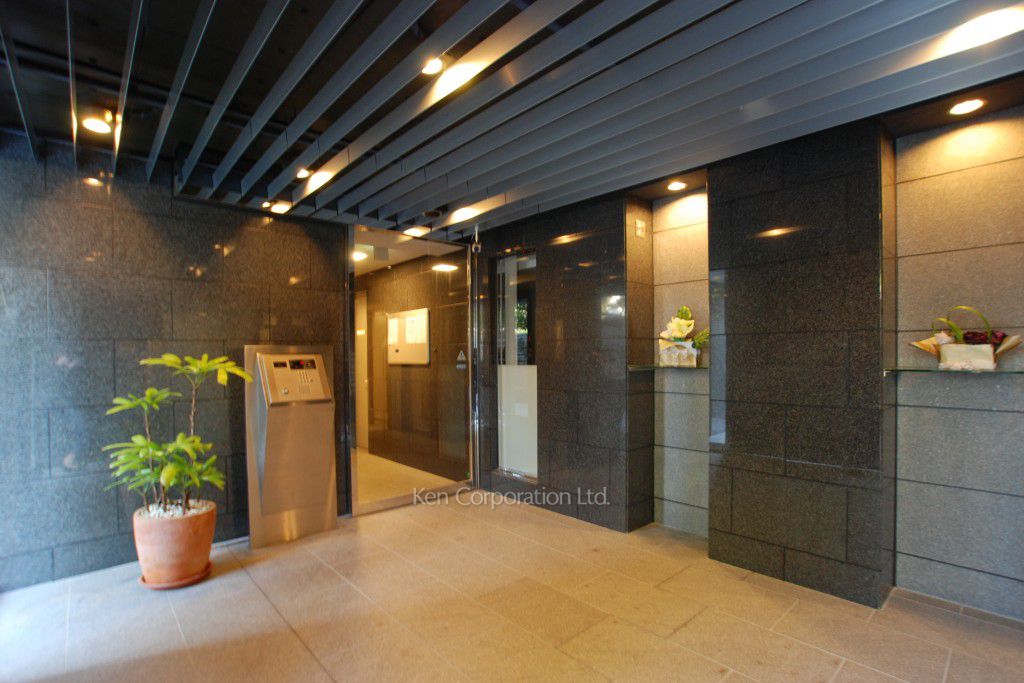 アーバス新宿余丁町の写真 外観より