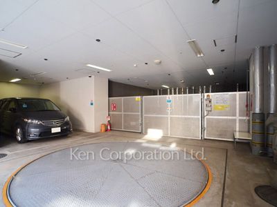 ピアース東京グレイスタワーの写真 駐車場