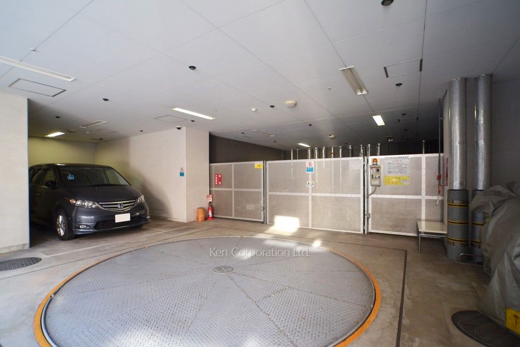 ピアース東京グレイスタワーの写真 駐車場
