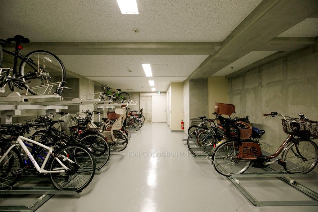  駐輪場