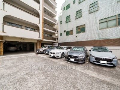 学芸大スカイスクレーパーの写真 駐車場