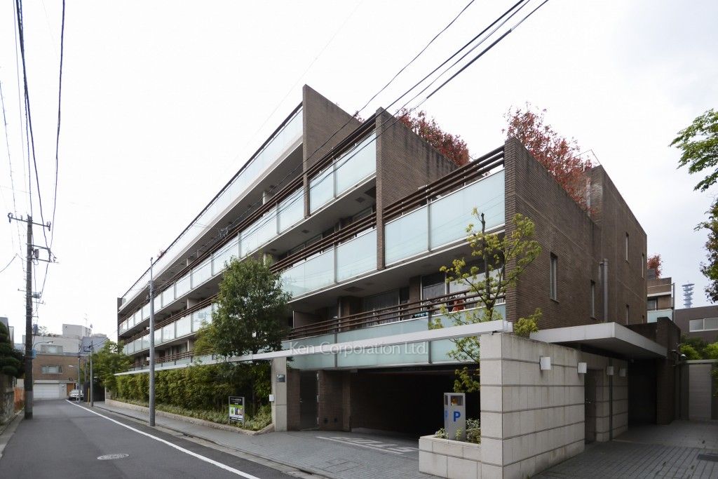 ラ・トゥール市谷砂土原の写真  外観ひき