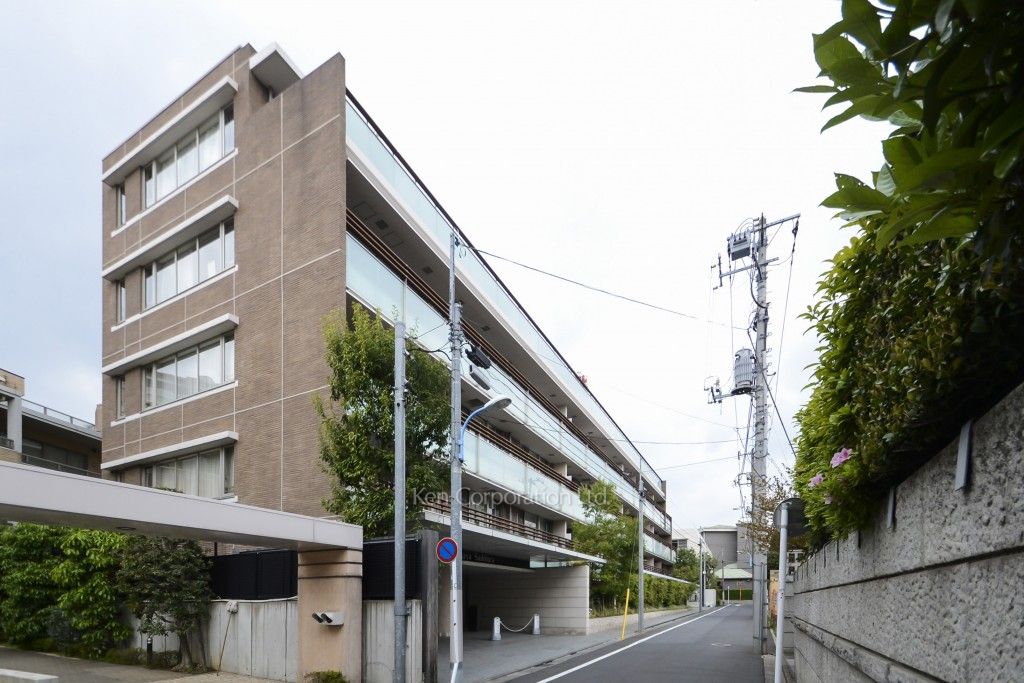 ラ・トゥール市谷砂土原の写真  外観ひき