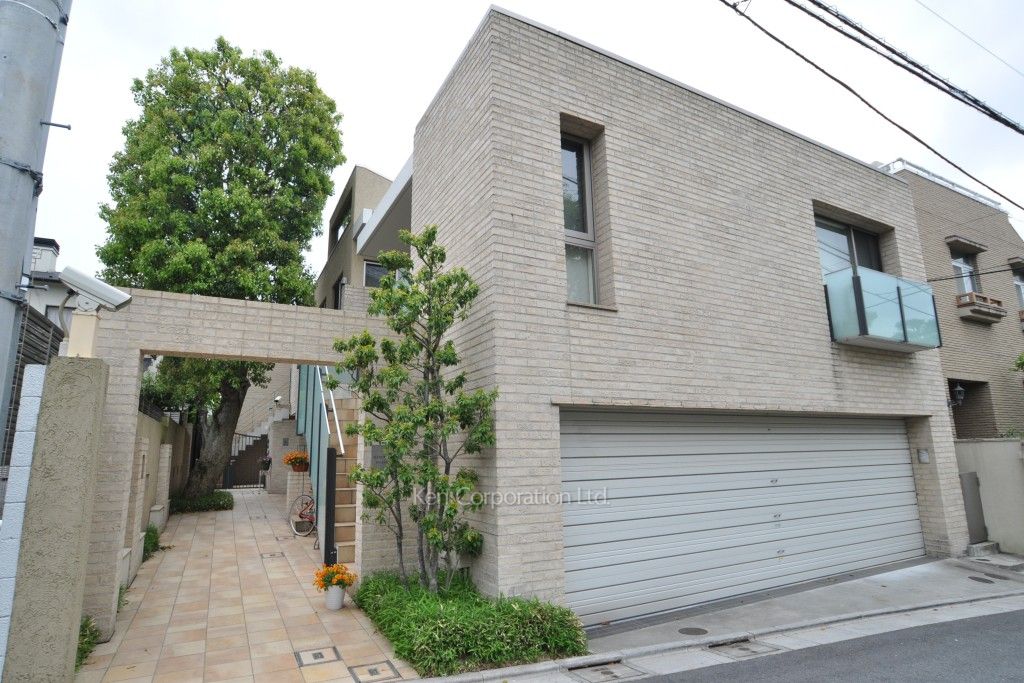 MANOR HOUSE 東山の写真 外観ひき