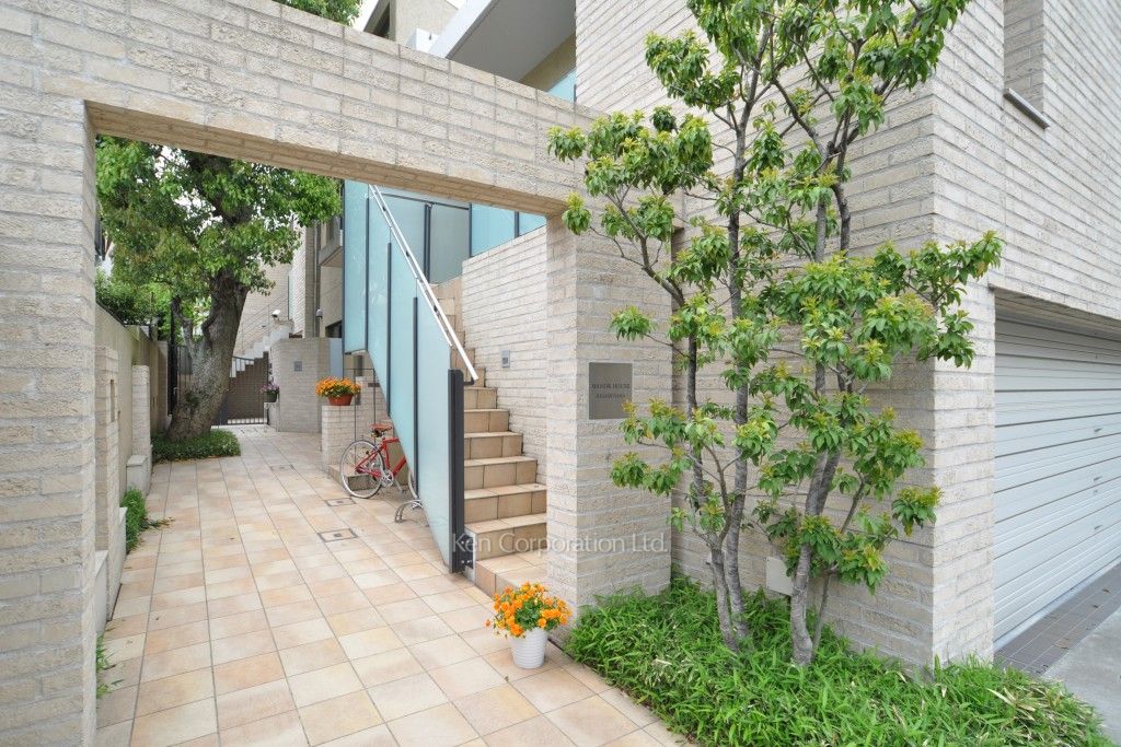 MANOR HOUSE 東山の写真 外観より