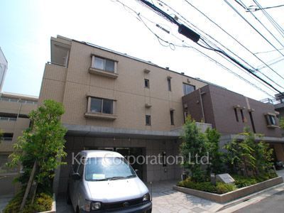 メゾンカルム西新宿の写真 外観ひき