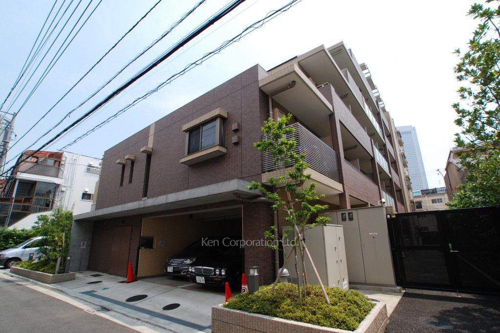 メゾンカルム西新宿の写真 外観ひき