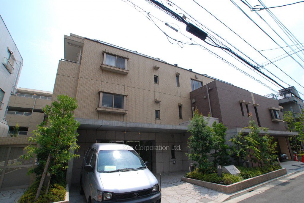 メゾンカルム西新宿の写真 外観ひき