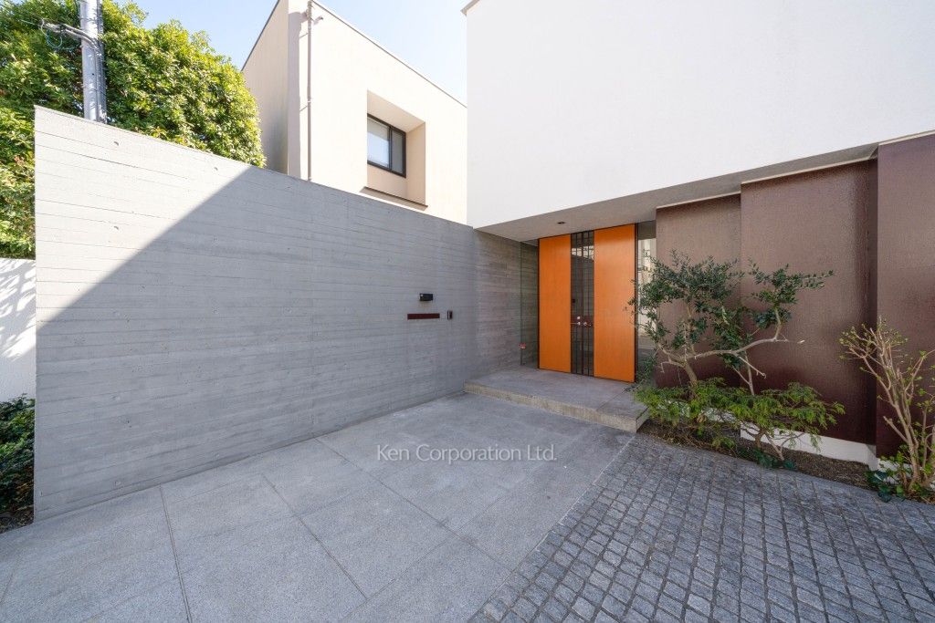 広尾戸建の写真  外観より