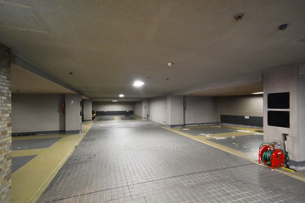 ウィスタリア南麻布の写真 駐車場