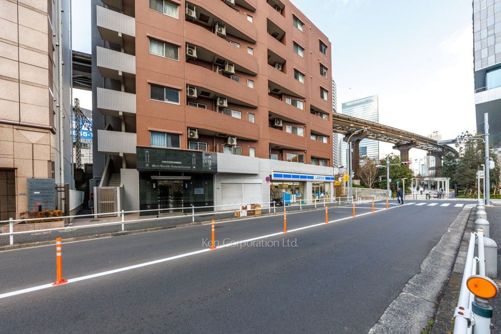 モアグランデ浜松町の写真 前面道路