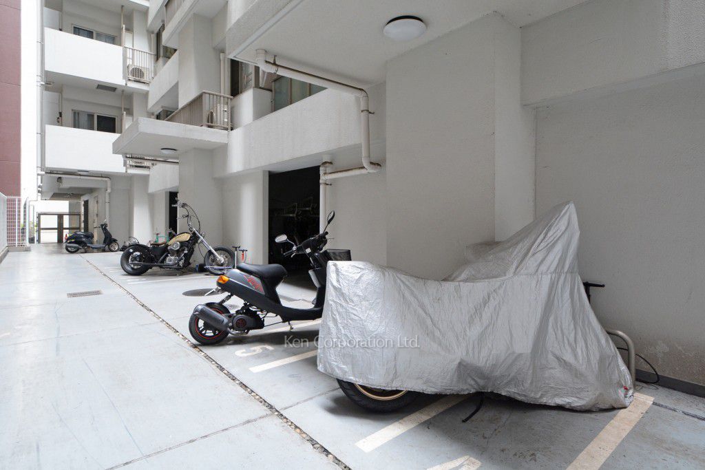 KDXレジデンス東新宿の写真 バイク置き場