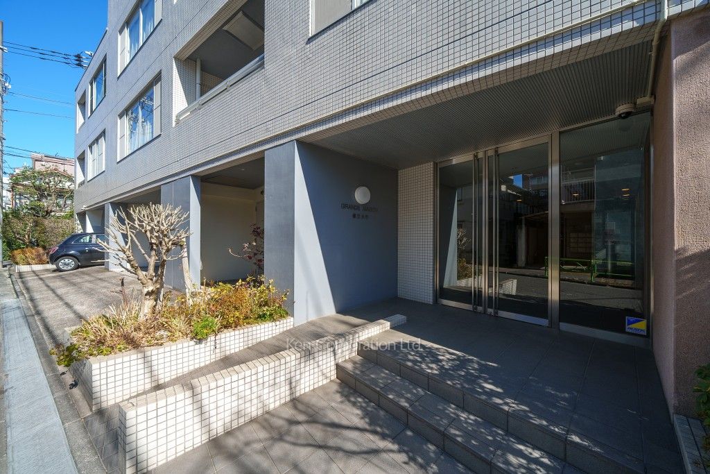 グランドメゾン都立大学の写真 外観より