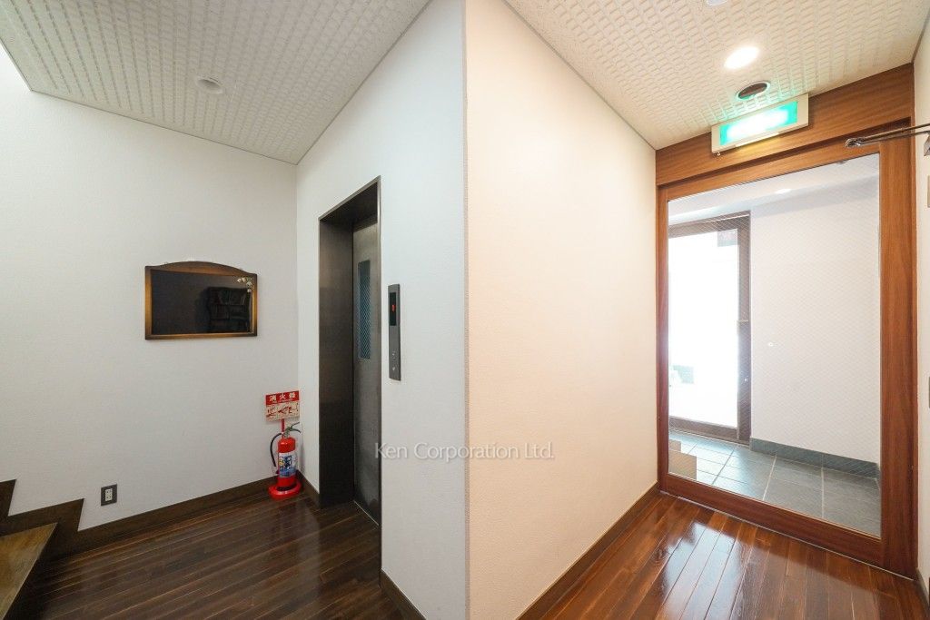 番町WESTの写真 エントランス