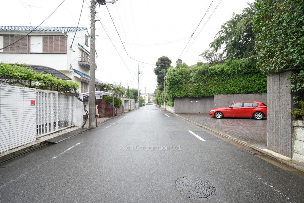 蒼梧ハイツの写真  前面道路