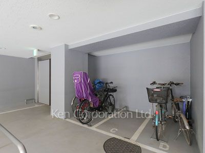  駐輪場