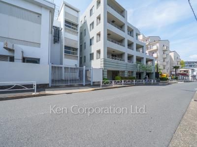 クオリア目黒祐天寺の写真 前面道路