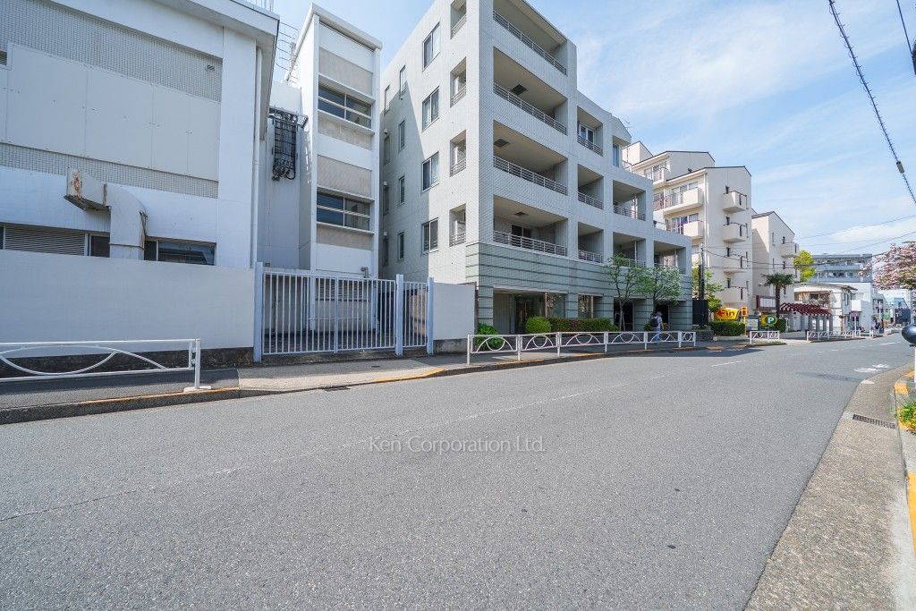 クオリア目黒祐天寺の写真 前面道路