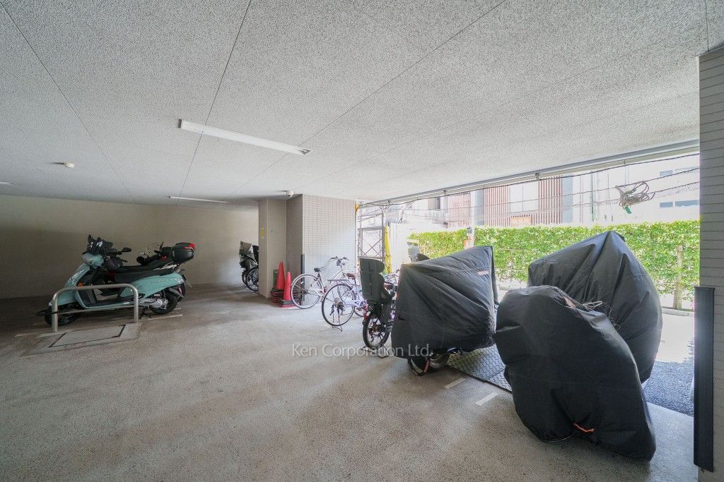 フェイム芝浦インターウェーブの写真 バイク置き場