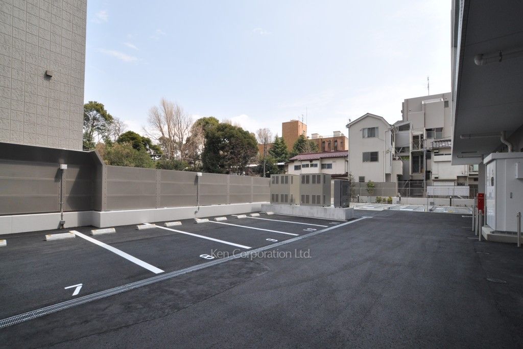 ザ・パークハウス新宿御苑西の写真 駐車場