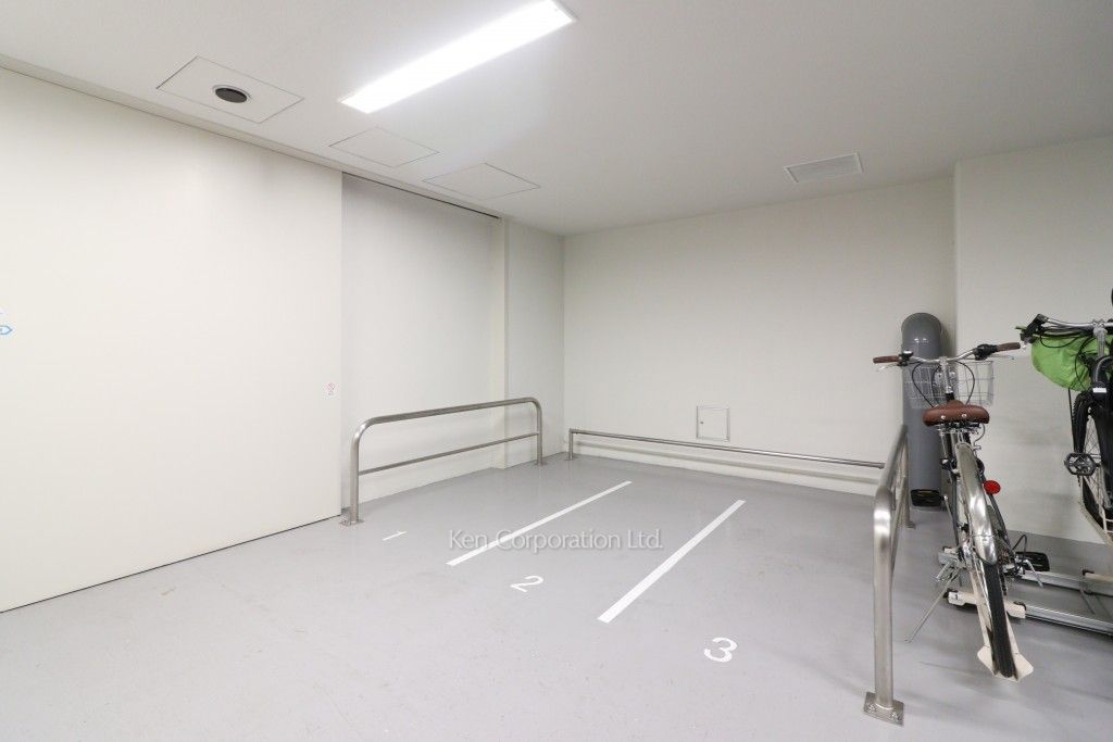  バイク置き場