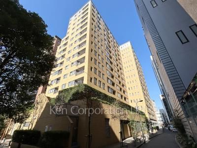 東新宿レジデンシャルタワーの写真 外観ひき