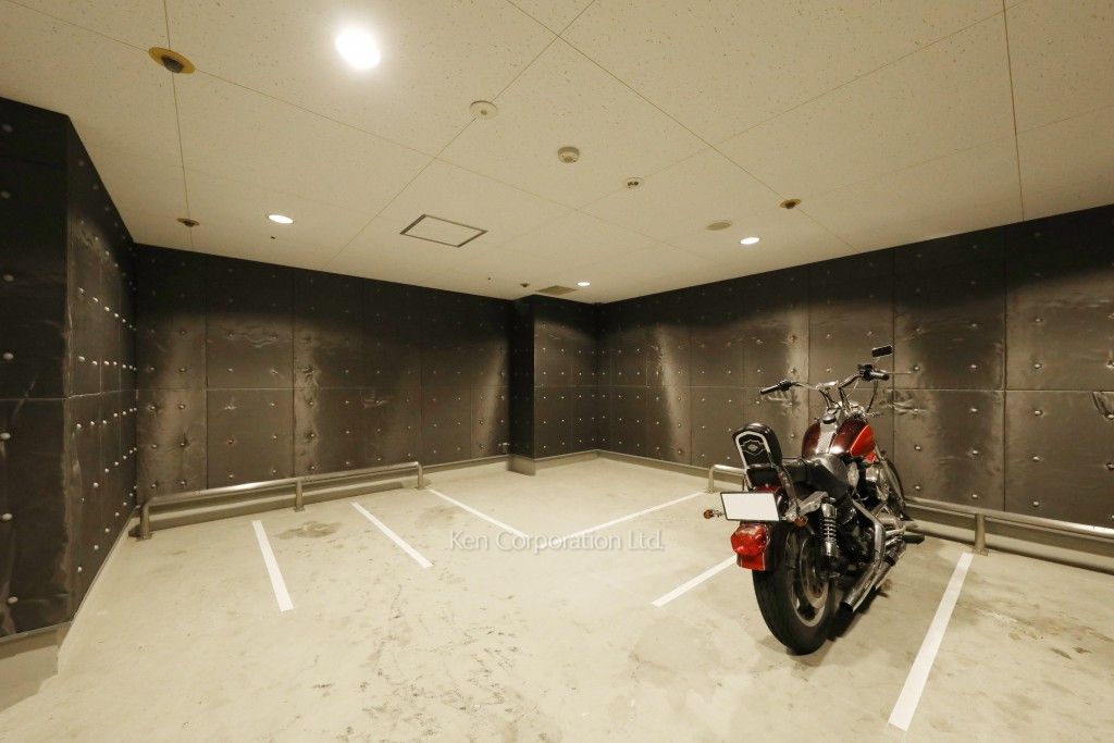 センチュリーフォレストの写真 バイク置き場