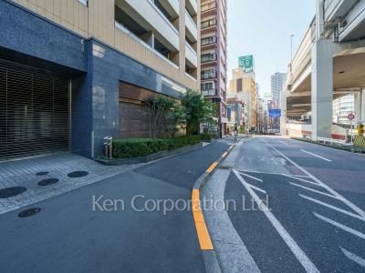 イニシアイオ西麻布の写真 前面道路