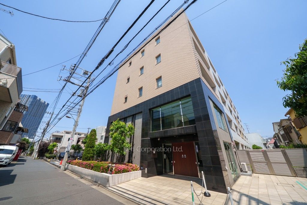 プレジール新宿大久保の写真 外観ひき