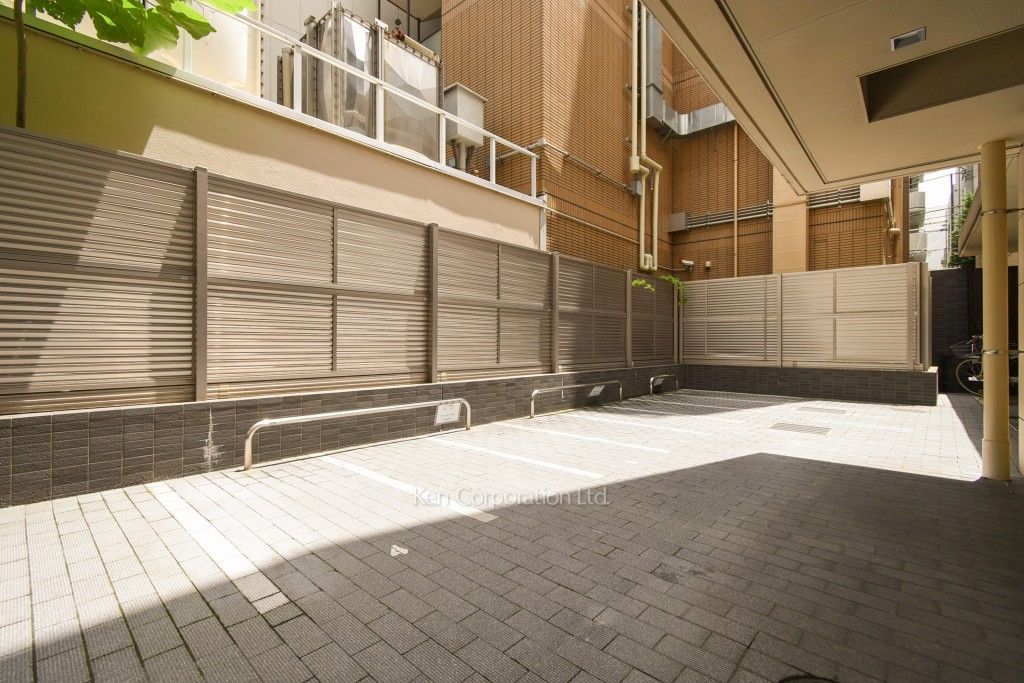  バイク置き場