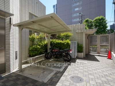 グラーサ白金高輪の写真 バイク置き場