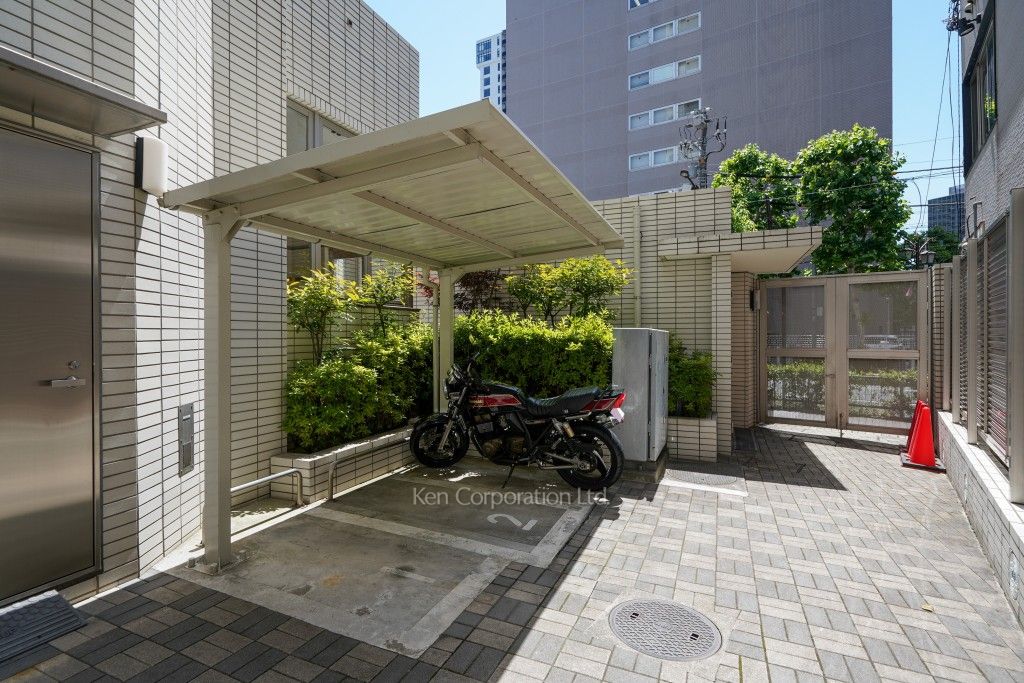グラーサ白金高輪の写真 バイク置き場