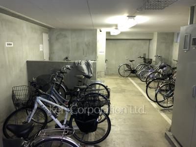 メゾンド日本橋三越前の写真 駐輪場