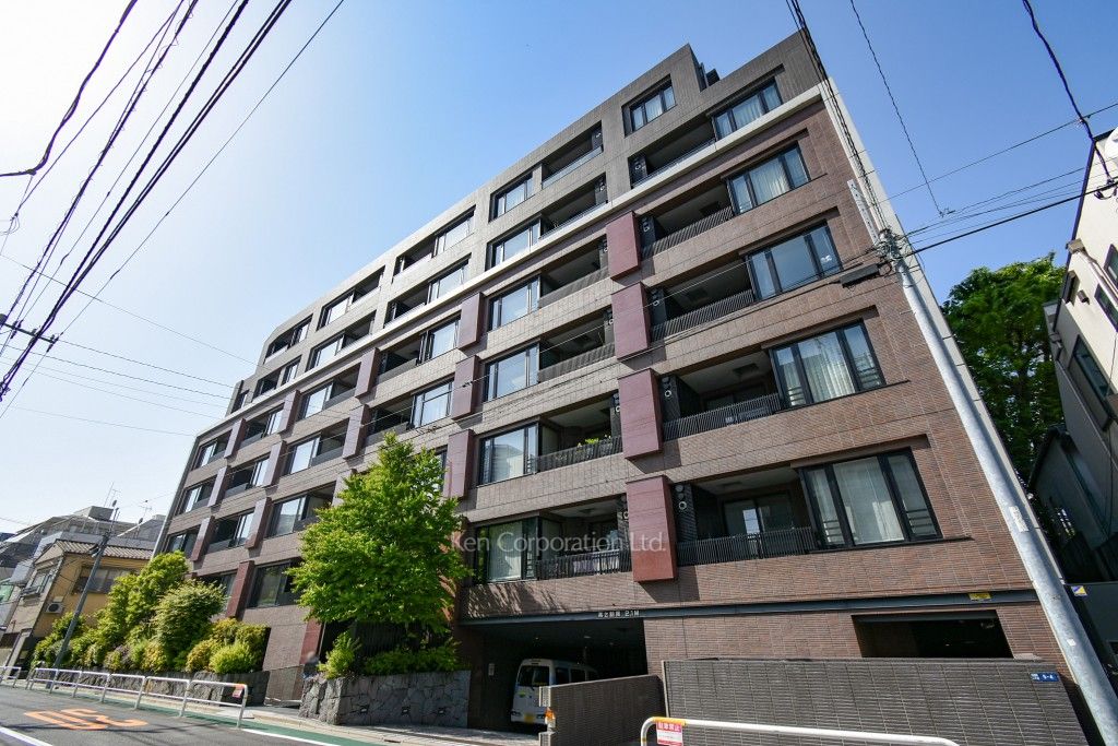 ヴィークコート市谷加賀町の写真 外観ひき